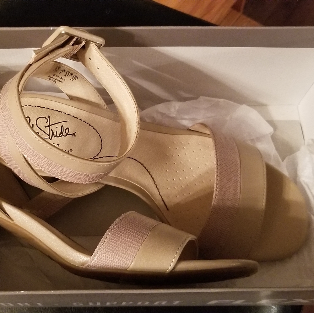 Life Stride shoes